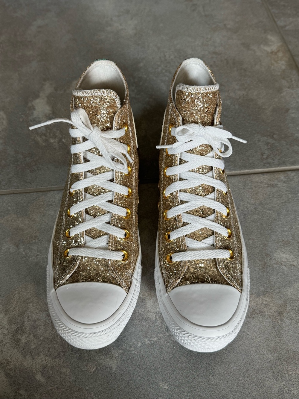 Gold glitter high top converse - Picture 5 of 10